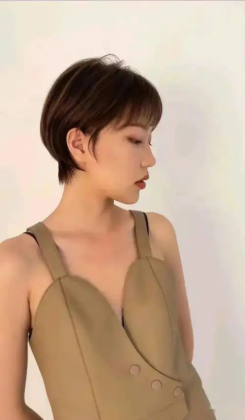 本周发廊人气热发型30款