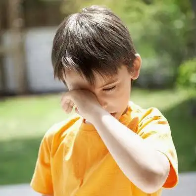 不许男孩哭,究竟有多可怕