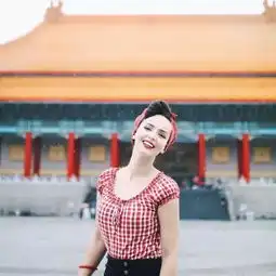 90后女孩复古造型爆红网络,这个被称生错时代的女人,用她的美穿越了时空