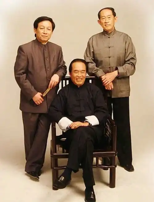 黄海清掌掴阎崇年,是言论不当还是明清粉之争易中天学术暴力