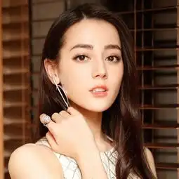 迪丽热巴2019年没戏拍,喊话导演我有时间