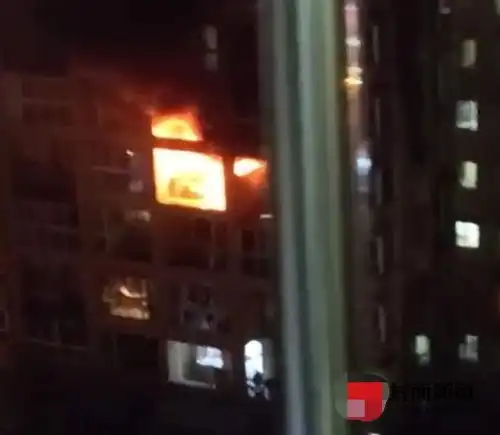 四川一男孩与父母闹矛盾竟烧房跳楼,极端行为背后的原因以及该如何避免