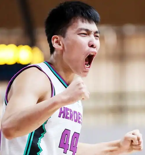 争五保六,西王一通病成硬伤,四杀北控,防守两人成胜关键