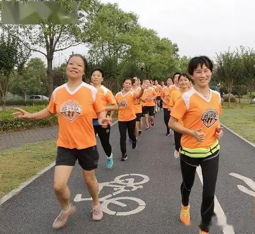 新干微马例跑群首次暨微马队2019次周日例跑纪念