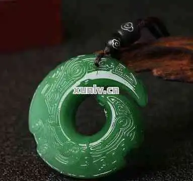 翡翠时来运转吊坠寓意与可戴性解析