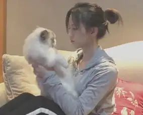 难怪鞠婧祎一直披长发,看了她扎起头发,才知啥叫四千年美女