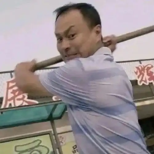 轻松一刻见过逃逸的,见过裸奔的,没见过裸奔逃逸的