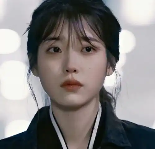 ins甜酷女生头像
