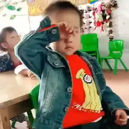 宝宝在幼儿园听到老师唱这首歌,哭着要找妈妈,这一幕让人好感动