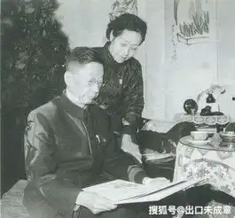 她是老舍的夫人,45岁学绘画,53岁成一级美术师,94岁赴美办个展