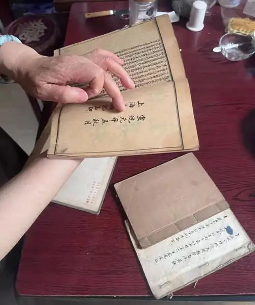 御医后人李彩霞传承中医古法辨治精神疾患