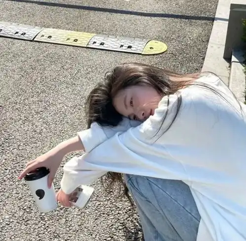 头像我怪乌鸦不会说情话