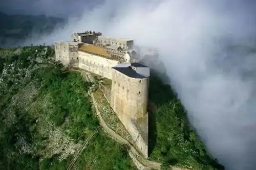 海地历史唯一一位国王,他修建的奢华城堡,如今入选世界文化遗产
