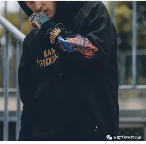 中国有嘻哈...穿搭,男生如果快速穿出嘻哈感