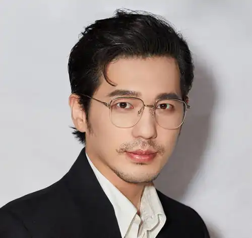 西出玉门选角消息多,网传倪妮白宇,原作者发文有深意