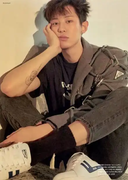 插播寿星男idol朴灿烈易烊千玺少年感的代言人