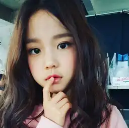韩7岁小萝莉仙女降临一双水汪大眼看的我都恋爱了