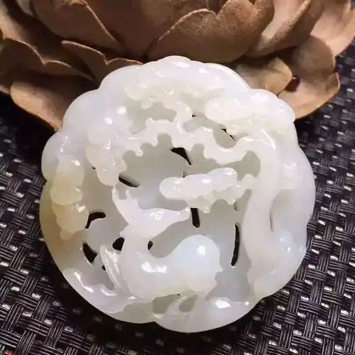 把翡翠雕刻成动物,原来有这样的寓意