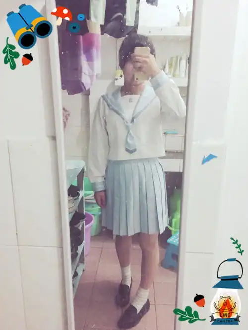 在学校穿女子高生制服jk制服是怎样一种体验