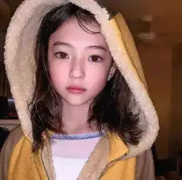 ins300万粉丝护肤用海蓝之谜11岁混血萝莉,请放阿姨一条生路