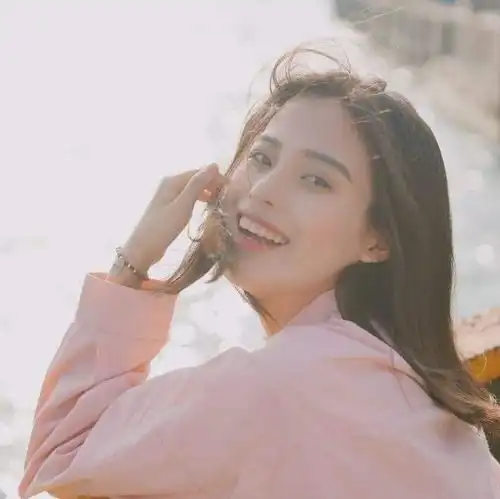 一个女的嫉妒另一个女的,会有什么表现具体的