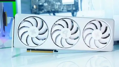雪白诱惑电竞叛客rtx4070super沉浸式开箱