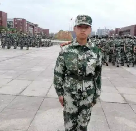 宣威14岁小女孩以高分考入湖工大,3岁半开始读一年级