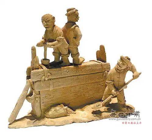 那记忆中的乡愁尽在这三四寸大的泥人上