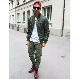 男生腿短不能穿靴子怎么可能