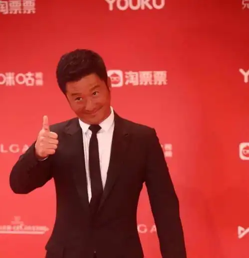 为了与章子怡胡歌拍好这部电影,吴京变成了非洲京