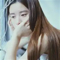 求几个qq唯美女生头像