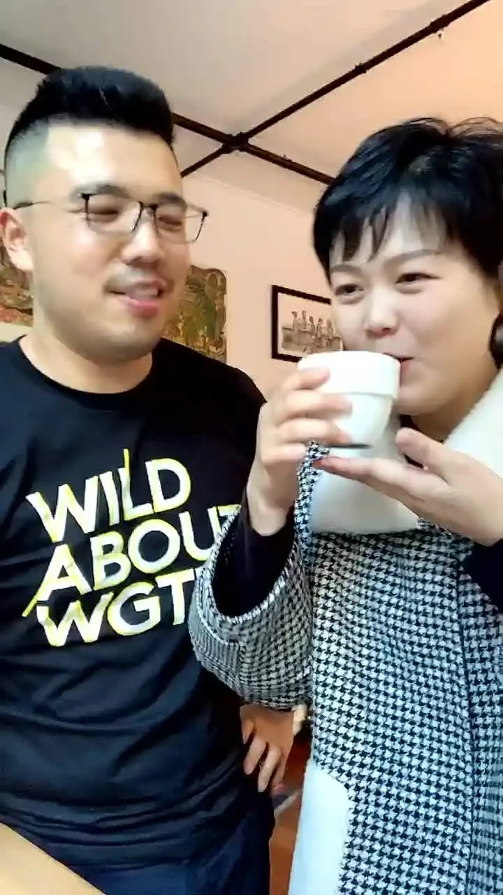 浓郁的热巧克力隔壁减肥的小哥哥都忍不住想喝了