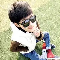 这个年代浮夸了谁的素颜