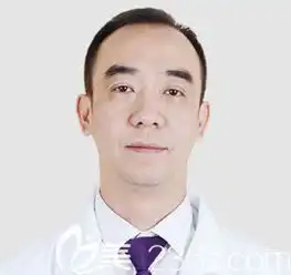 我在新疆做皮秒祛斑时接待的那姑娘给我推荐的新疆整形医院祛斑好的医生美佳网