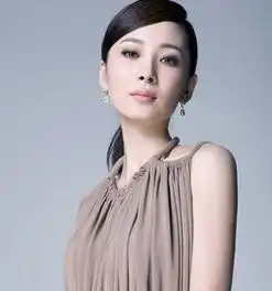 40多岁中年女人有了这些烫发,依然可以再美上一把