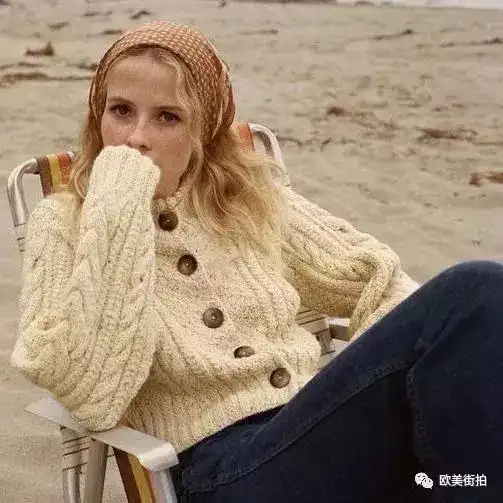 满大街的燕麦色,知道该怎么穿吗
