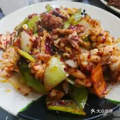 贤花饭店凯德店的辣炒鱿鱼好不好吃用户评价口味怎么样青岛美食辣炒鱿鱼实拍图片大众点评