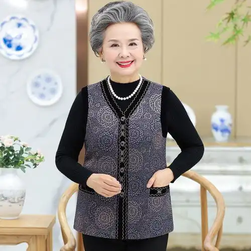 中老年女装坎肩春秋薄奶奶上衣老年人背心外套短款妈妈装秋装马甲