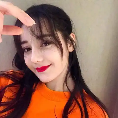 你的自拍和热巴的盛世美照,之间或许只差一个ta