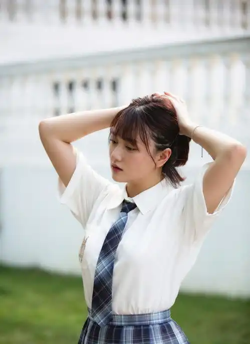 微胖女生能有多美看看段家宝的教科书式穿搭,大方可爱还显瘦
