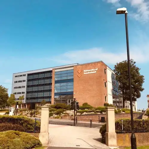 英国留学会计与金融topup专业大学推荐