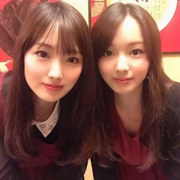 母女如同姐妹日本40岁母亲和女儿同框就像是一对姐妹生活