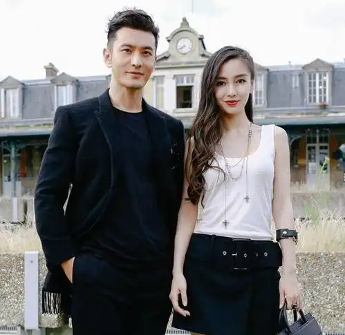 黄晓明和李菲儿同台,baby重提当年旧事,黄晓明再次霸气护妻
