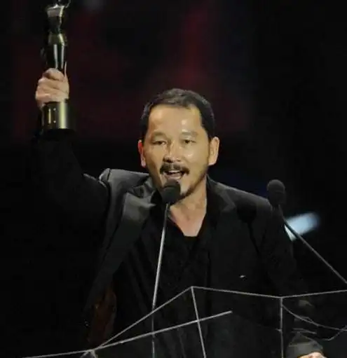 他6次获金像奖,家里却很糟,幼子病逝长子易性,息影后名气全无