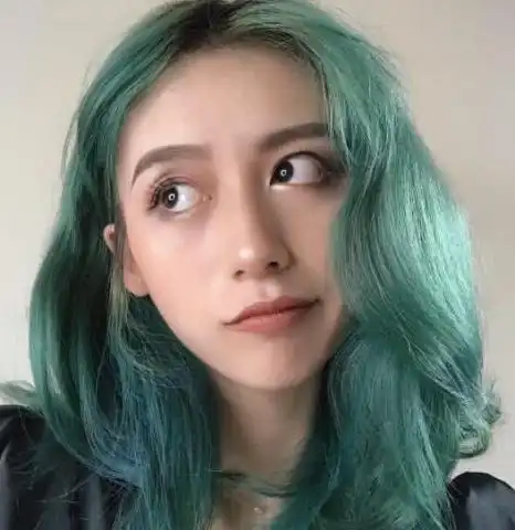 黑尾酱画了欧美妆就毁容,满满的爷们形象,网友求你快卸妆
