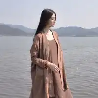 可谓造型百变的妹子头像,白色衣服纯洁少女