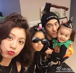 娱乐圈竟有这么多对姐弟恋,最后一对也太恩爱了吧