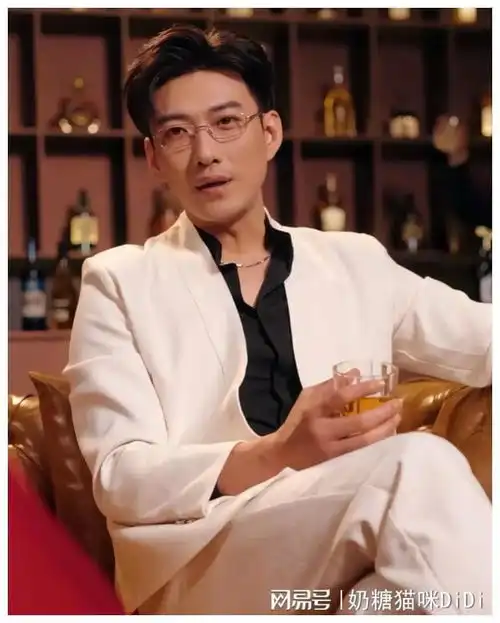 霸道总裁的完美代言人短剧演员于龙,行走的荷尔蒙男人味