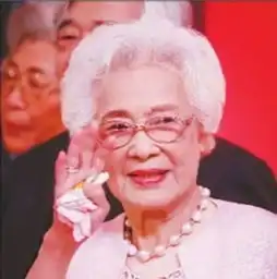 银幕女神秦怡95岁不退休文化名人