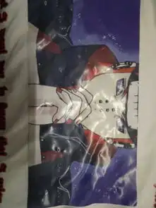 晾干后的衣服图案好多白痕